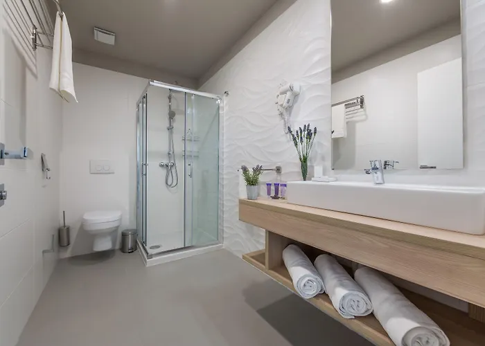 & Preelook Guest house 4*