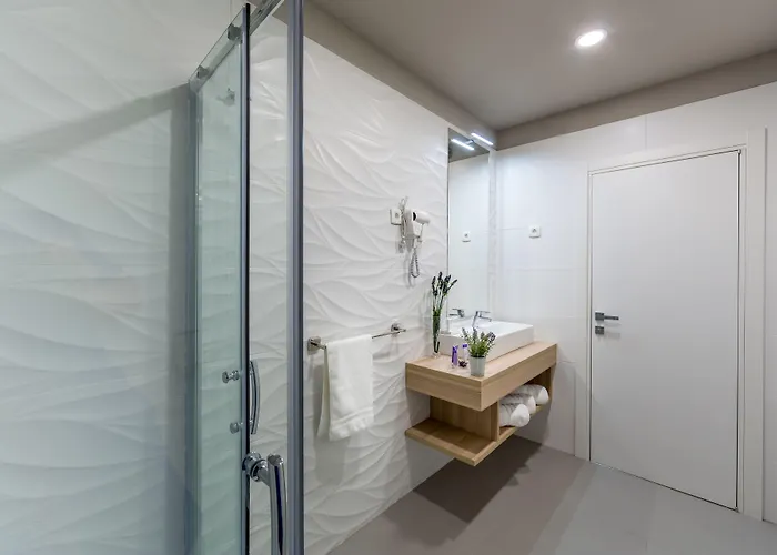 & Preelook بيت ضيافة أوباتيا