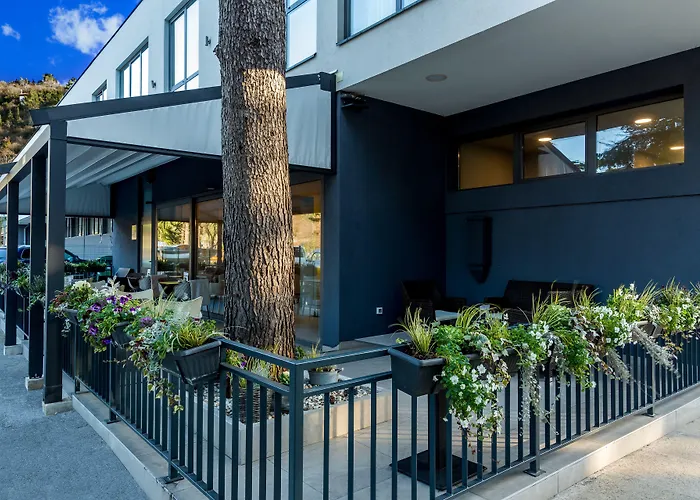Guest house & Preelook