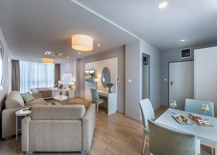 Guest house & Preelook
