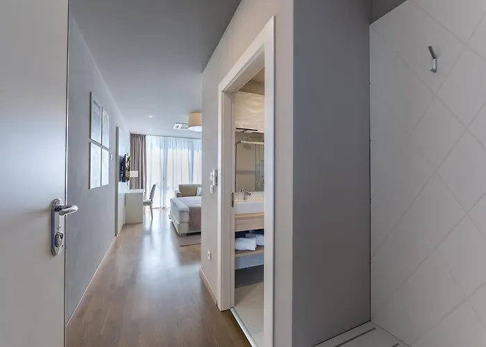 Guest house & Preelook