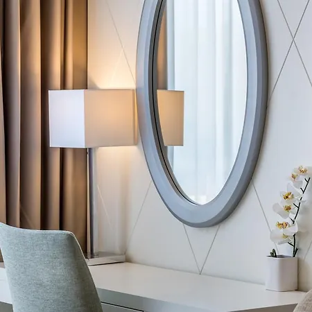 & Preelook Vendégház 4*