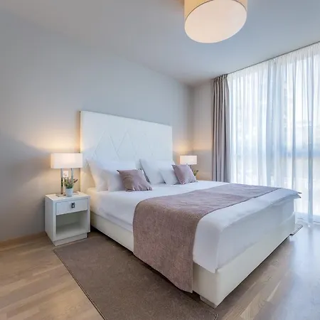 & Preelook Vendégház 4*