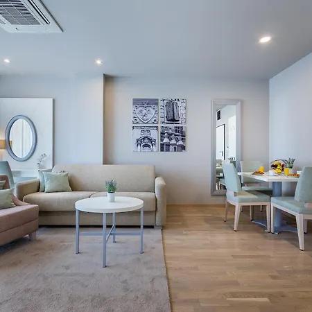 & Preelook Vendégház Abbázia